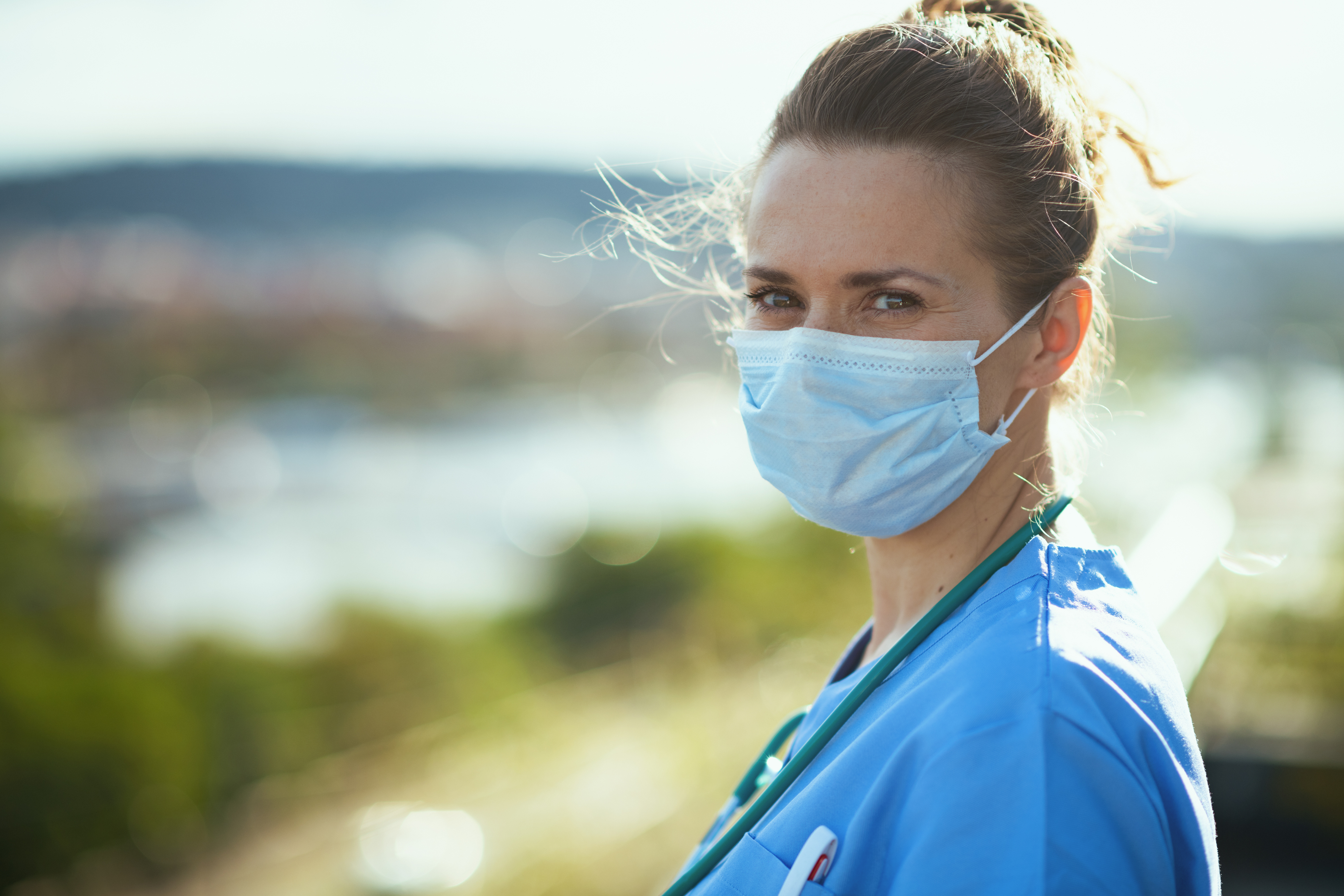 5 Tips for Nurses Working in Hot Weather